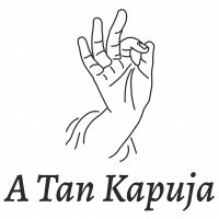 A Tan Kapuja logo és embl Krisztának